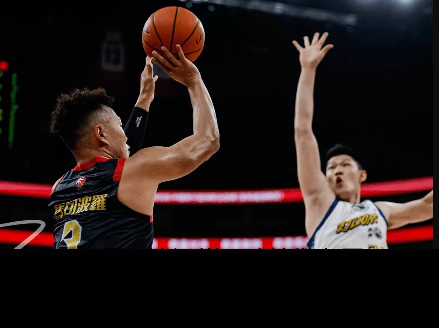 3-1!广厦淘汰深圳,孙铭徽力压MVP,郑永刚弹尽粮绝,上海广厦会师总决赛!_希宁_比赛_北京